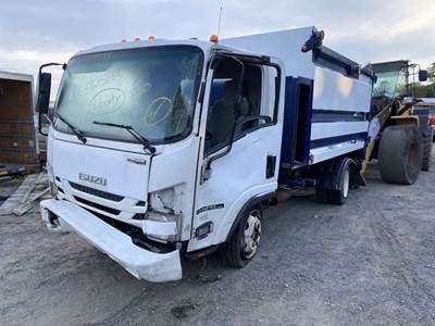 Isuzu NPR XD Salvage Truck