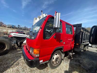 Isuzu NQR Salvage Truck