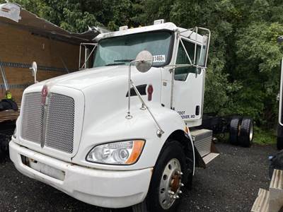 Kenworth T300 Salvage Truck