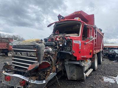 Mack Granite GU713 Salvage Truck