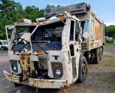 Mack LEU613 Salvage Truck