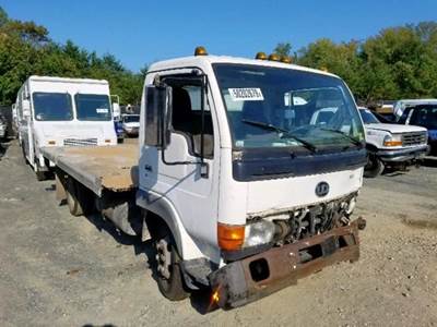 Nissan UD1400 Salvage Truck