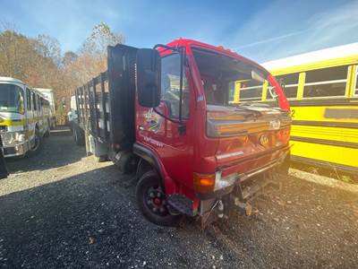Nissan UD1400 Salvage Truck