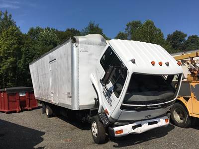 Nissan UD2300 Salvage Truck