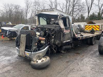 Peterbilt 337 Salvage Truck