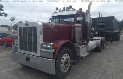 Peterbilt 379 Salvage Truck