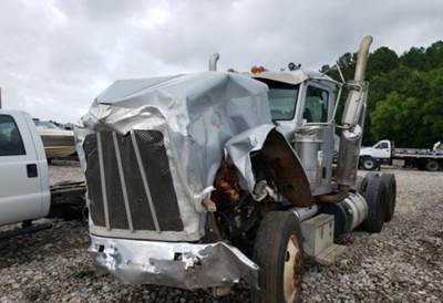 Peterbilt 388 Salvage Truck