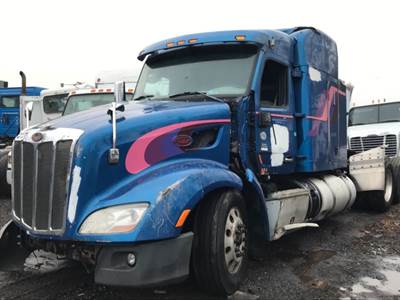 Peterbilt 579 Salvage Truck