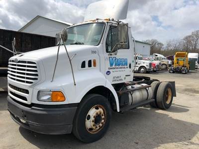 Sterling A9500 Salvage Truck