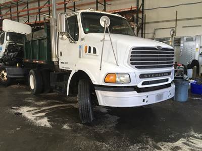 Sterling A9500 Salvage Truck