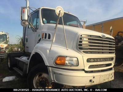 Sterling A9500 Salvage Truck