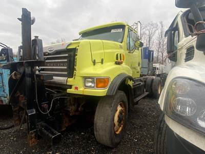 Sterling L9500 Salvage Truck