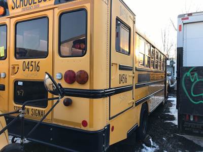 2005 Other Other F56223 School Bus    4drbuafl05a974675 International VT365