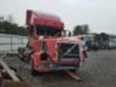 Volvo VNL Salvage Truck