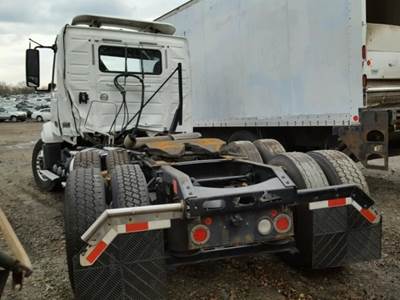 Volvo VNL Salvage Truck