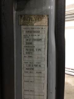 Volvo VNM Salvage Truck