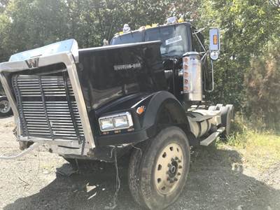 Western Star 4900EX Salvage Truck
