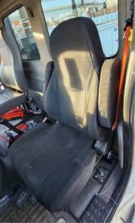 Freightliner Cascadia 113 Left Seat