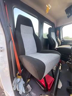 Freightliner Cascadia 116 Right Seat for a 2021 Freightliner Cascadia 116 Day Cab
