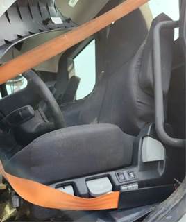 Freightliner Cascadia 116 Left Seat for a 2022 Freightliner Cascadia 116 Day Cab