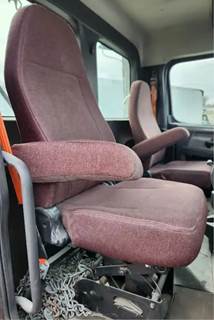 Freightliner Cascadia 116 Right Seat for a 2020 Freightliner Cascadia 116 Day Cab