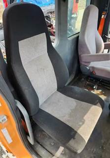 Freightliner Cascadia 116 Right Seat for a 2019 Freightliner Cascadia 116 Day Cab