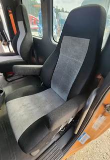 Freightliner Cascadia 116 Left Seat for a 2019 Freightliner Cascadia 116 Day Cab