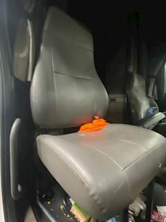 Freightliner Cascadia 125 Seat