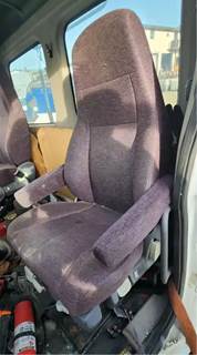 Freightliner Cascadia 125 Left Seat