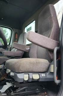 Freightliner Cascadia 125 Left Seat