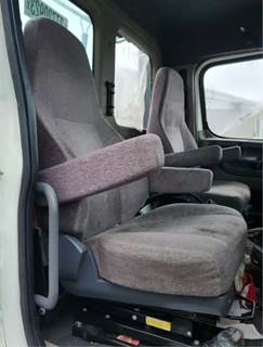 Freightliner Cascadia 125 Right Seat