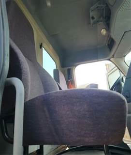Freightliner Cascadia 125 Right Seat