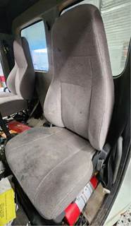 Freightliner Cascadia 125 Left Seat