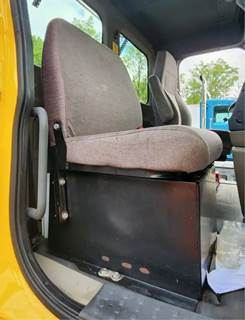 Freightliner Cascadia 125 Right Seat