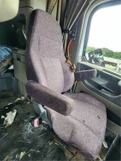 Freightliner Cascadia 125 Left Seat
