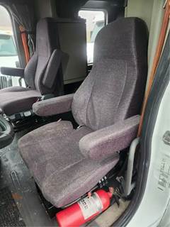 Freightliner Cascadia 125 Left Seat