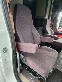 Freightliner Cascadia 125 Right Seat