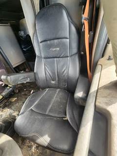Freightliner Cascadia 125 Left Seat