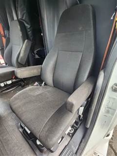 Freightliner Cascadia 126 Left Seat