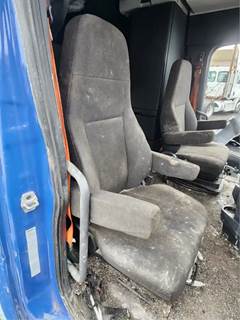 Freightliner Cascadia 126 Right Seat