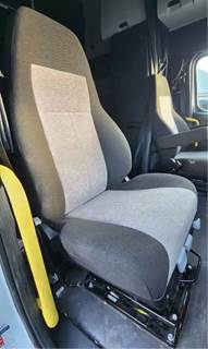 Freightliner Cascadia 126 Right Seat