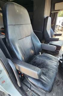 Freightliner Cascadia 126 Right Seat