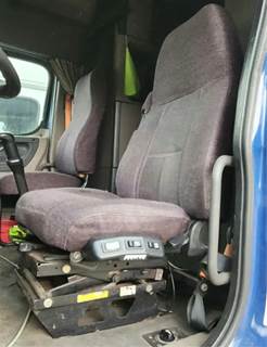 Freightliner Cascadia 132 Left Seat