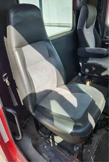 Freightliner Columbia 112 Right Seat