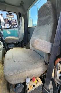 Freightliner Columbia 120 Left Seat