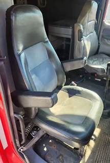 Freightliner Columbia 120 Right Seat