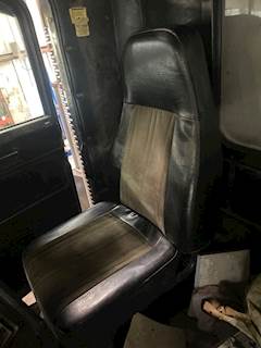 Freightliner FLD112 Seat for a 1997 Freightliner FLD112SD