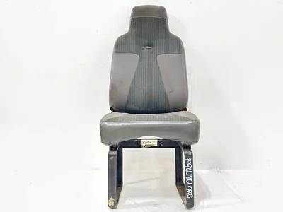 International 4400 Right Seat