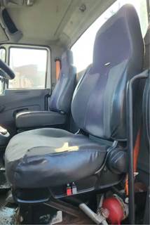 International DuraStar 4400 Left Seat