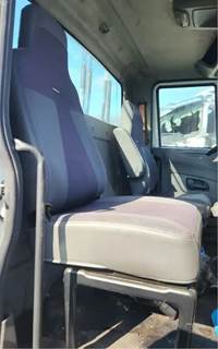 International DuraStar 4400 Right Seat